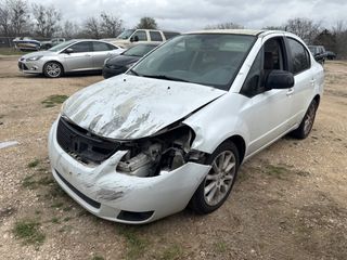 2011 Suzuki SX4 - Exterior Front Left Corner Image
